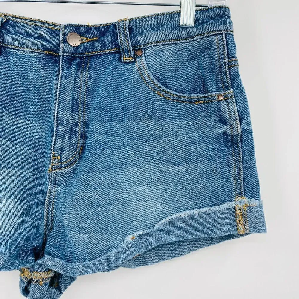 Kendall & Kylie Size 29 Light Wash Cuffed High Rise Denim Shorts